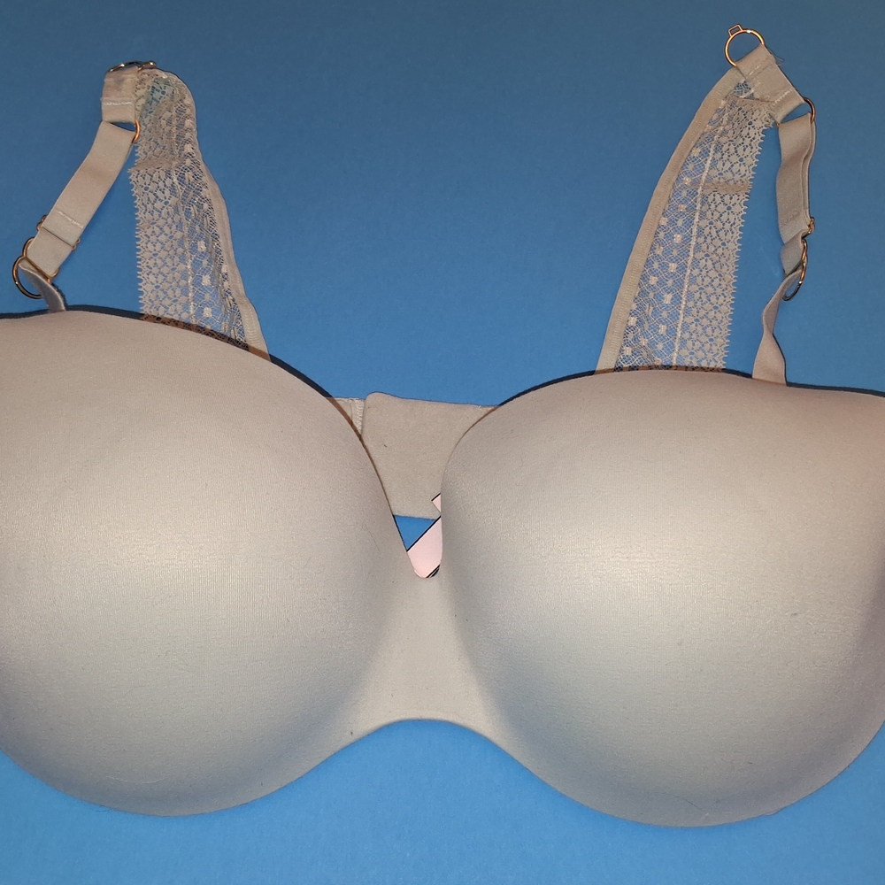 Victoria's Secret Cream Full-Coverage Bra with Lace Straps